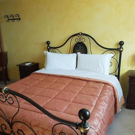 Le Tre Rose Hotel Bono  Kültér fotó
