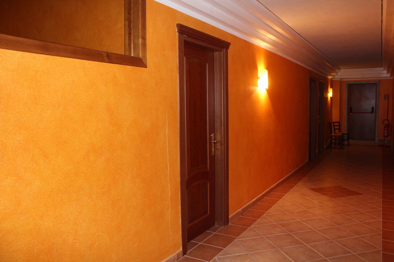 Le Tre Rose Hotel Bono  Kültér fotó
